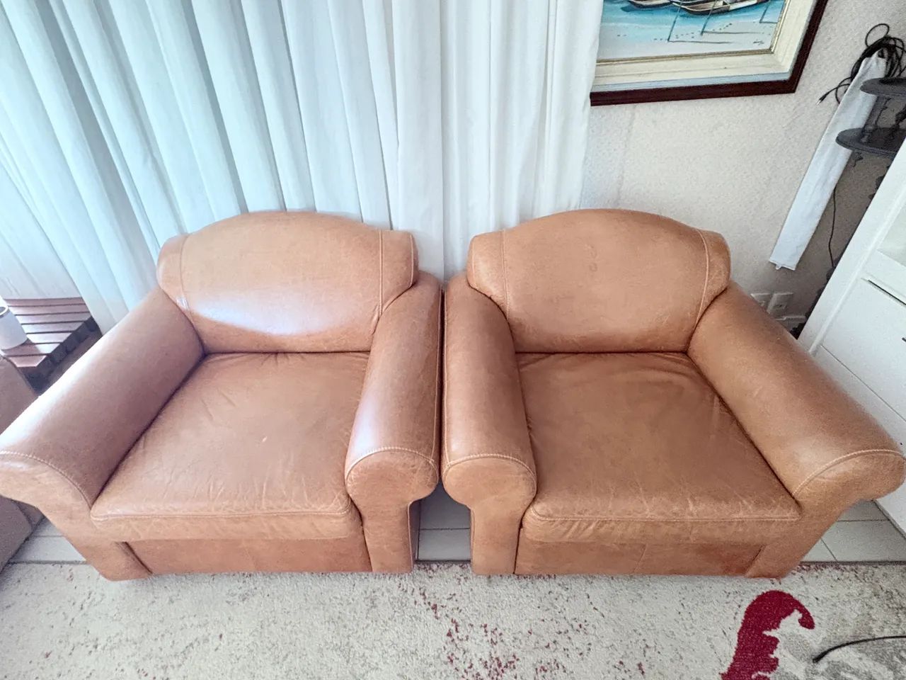 02 Poltronas de couro excelente oportunidade  - Foto 3