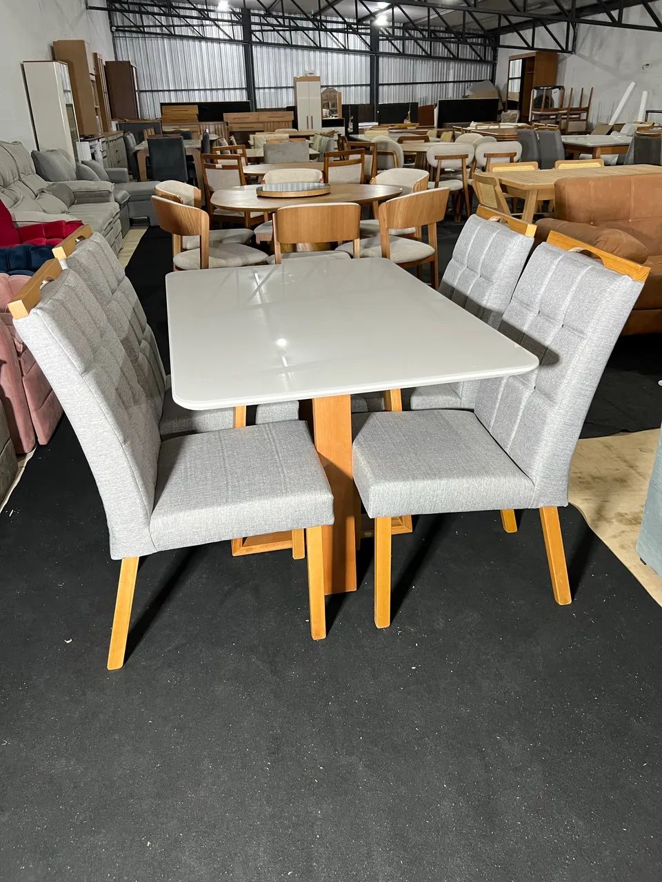 Mesa de Jantar com 4 cadeiras 1.20x80