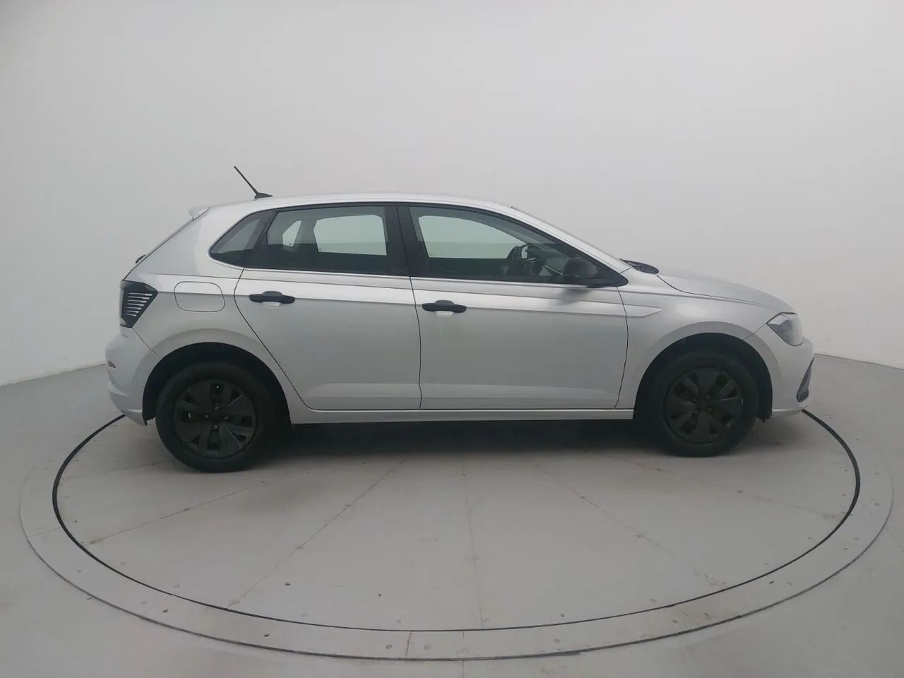 Volkswagen Polo Track 1.0 Flex 12V 5p, foto 6 de 18