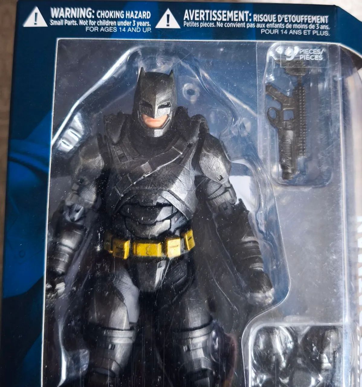 Armored Batman DC Collectibles  - Foto 2