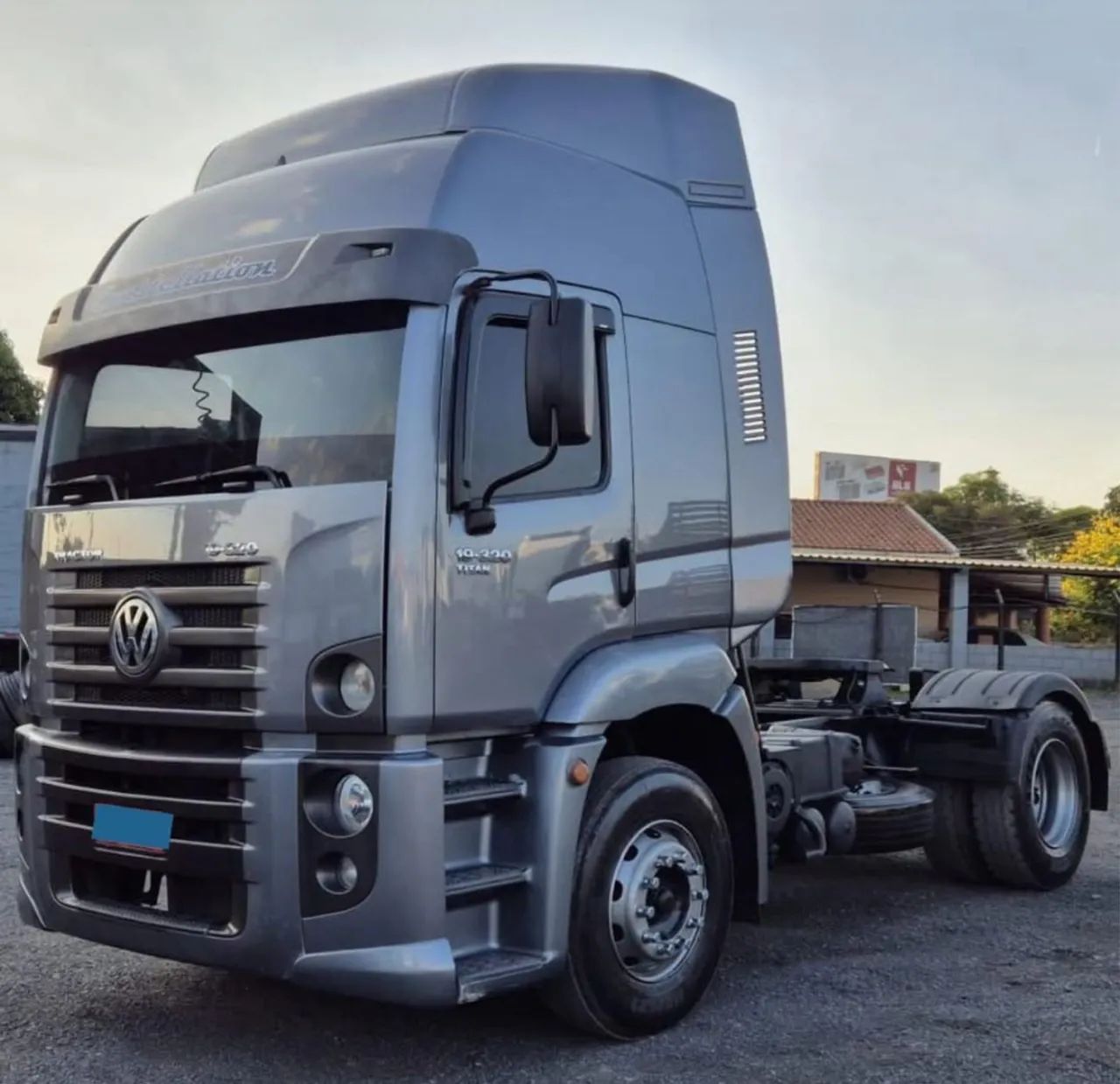 VW 19-320 4x2 ano 2012