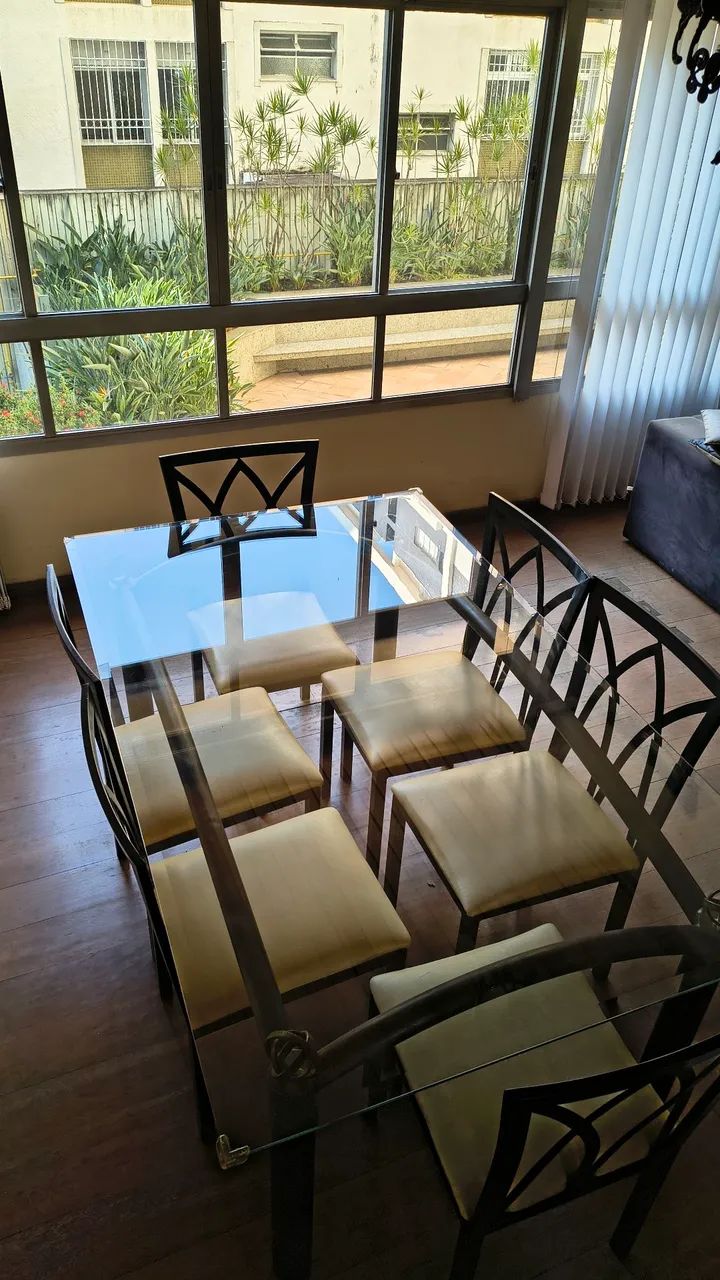 Mesa de jantar , vidro 180 cm x 110 cm , 6 cadeiras .  - Foto 3