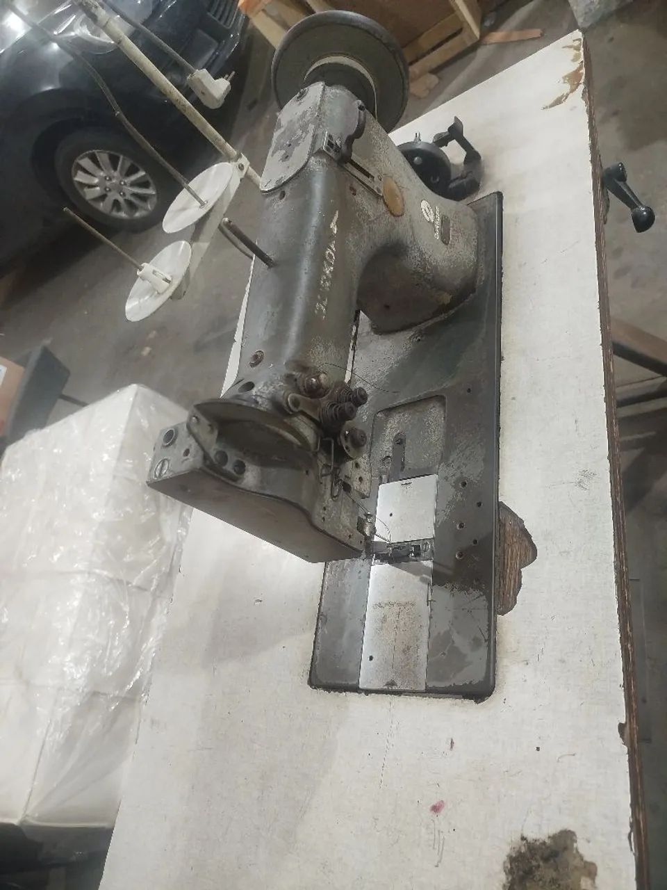 VENDO ESSA MÁQUINA DE COSTURA TRANSPORTE DUPLO  - Foto 4