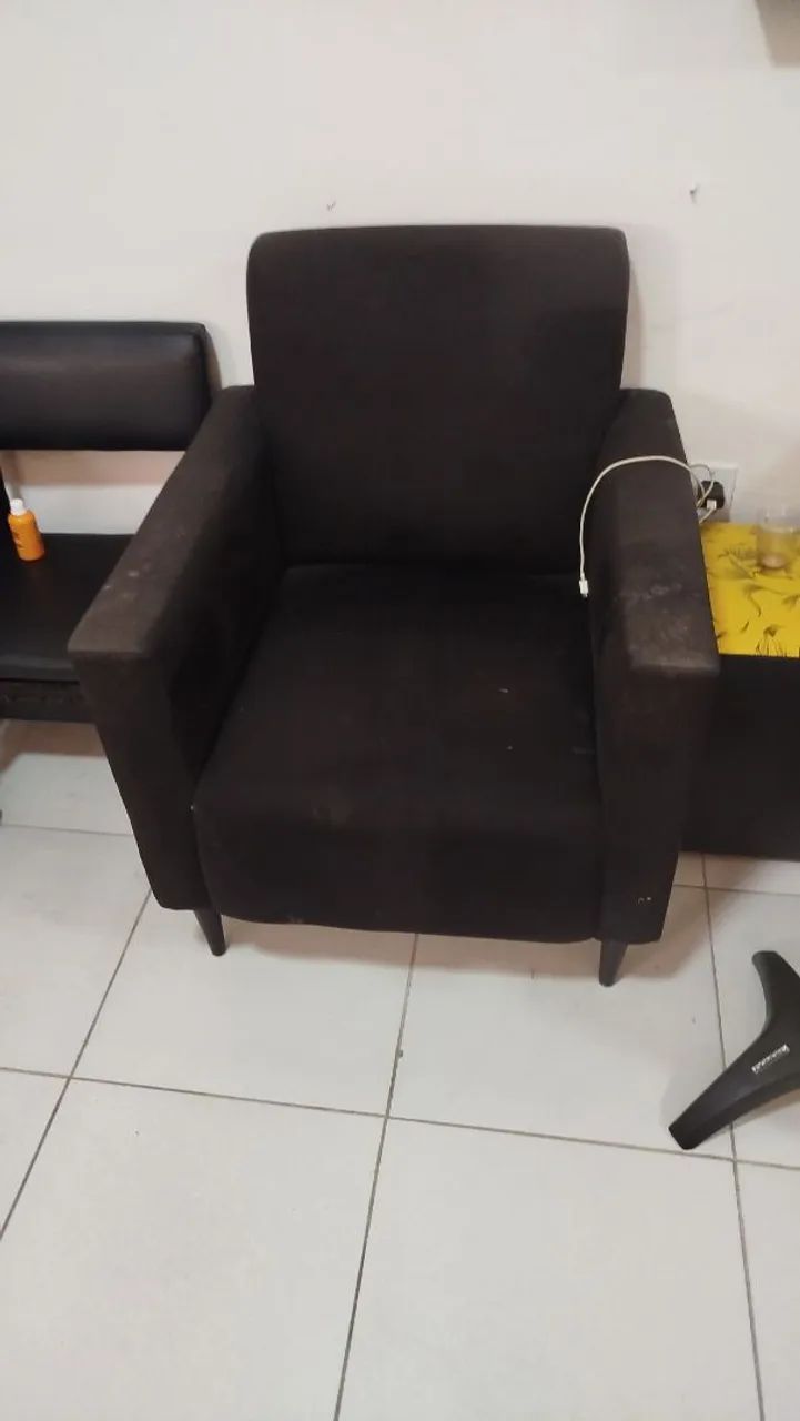 3 poltronas ppretas - Foto 2