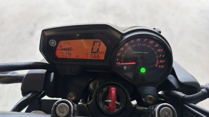 Yamaha XJ6 2012 - Foto 5