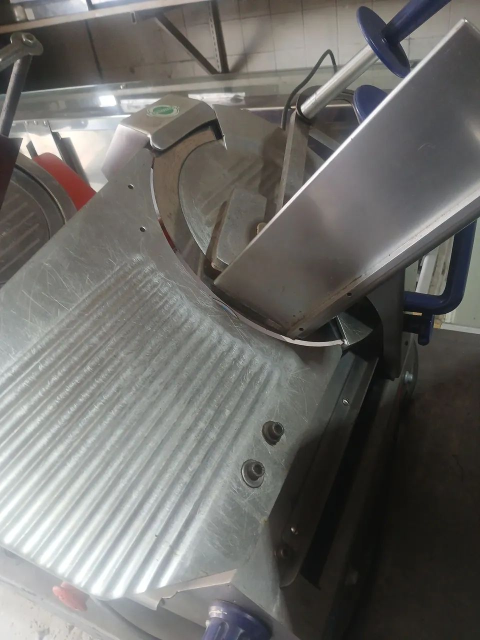 Cortador de frios..moedor de carne e balanças eletrônicas  - Foto 2