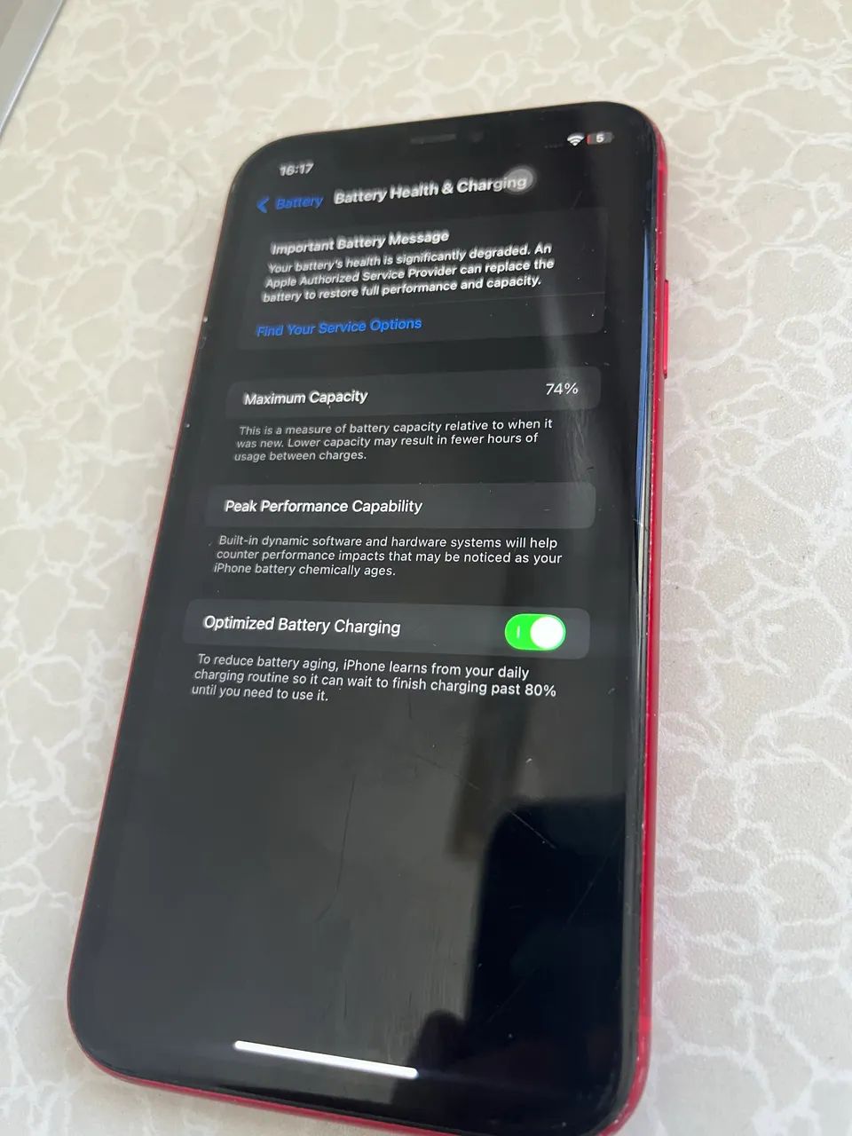 iPhone 11 RED 64GB - Funcionando 100% - Só a traseira trincada - Aceito proposta - Foto 3