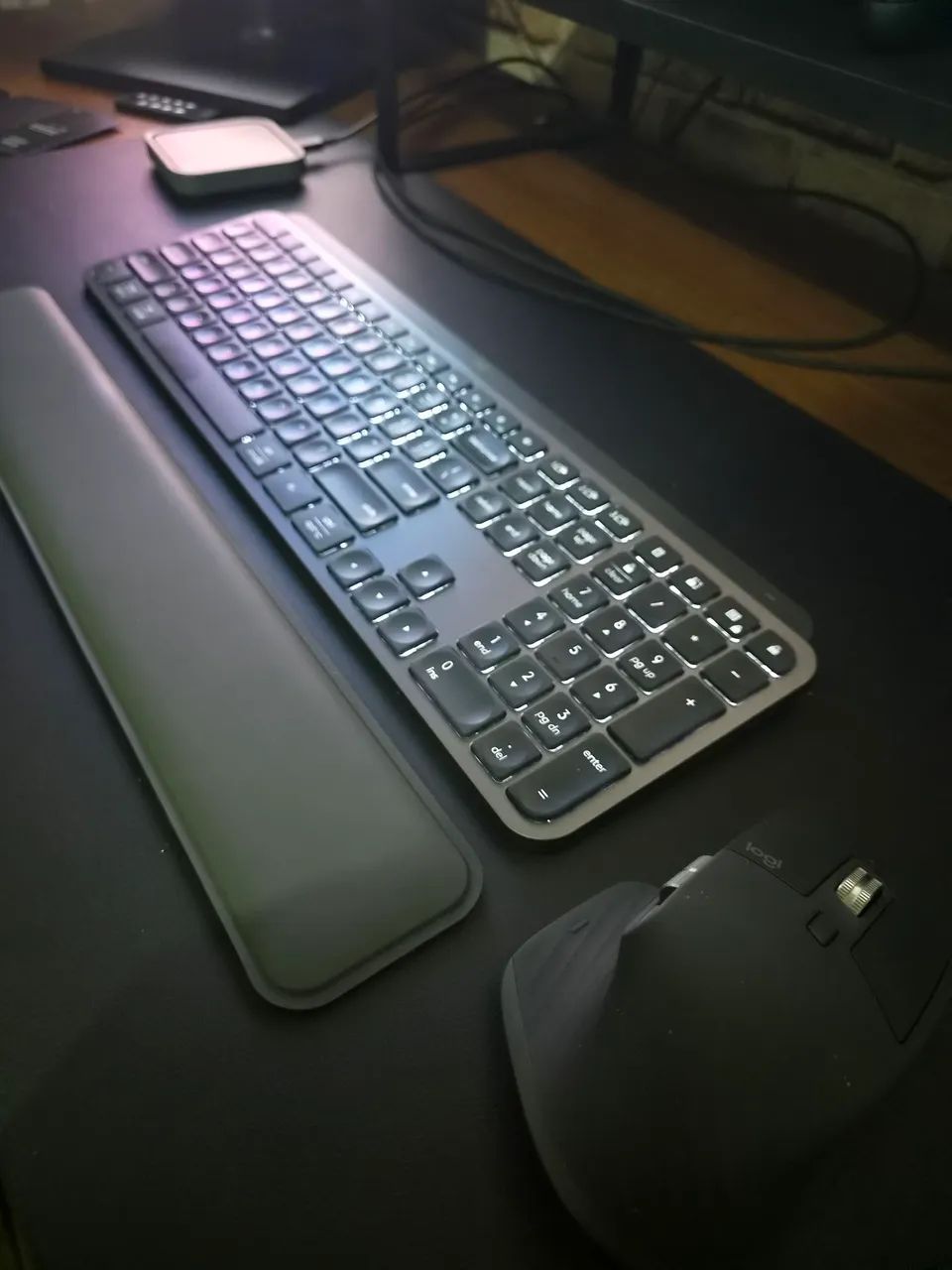 Kit Logitech Teclado MX Keys e Mouse MX Master 3S