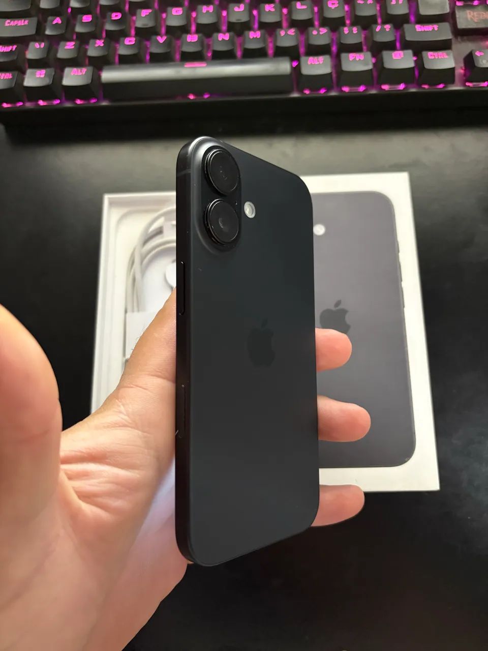 Iphone 16 impecável!  - Foto 4