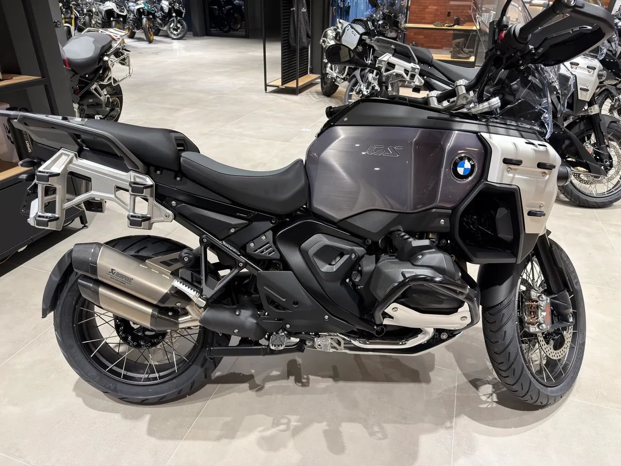 BMW R 1300 GS ADVENTURE AUTOMÁTICA = ASA 2026 - Foto 3