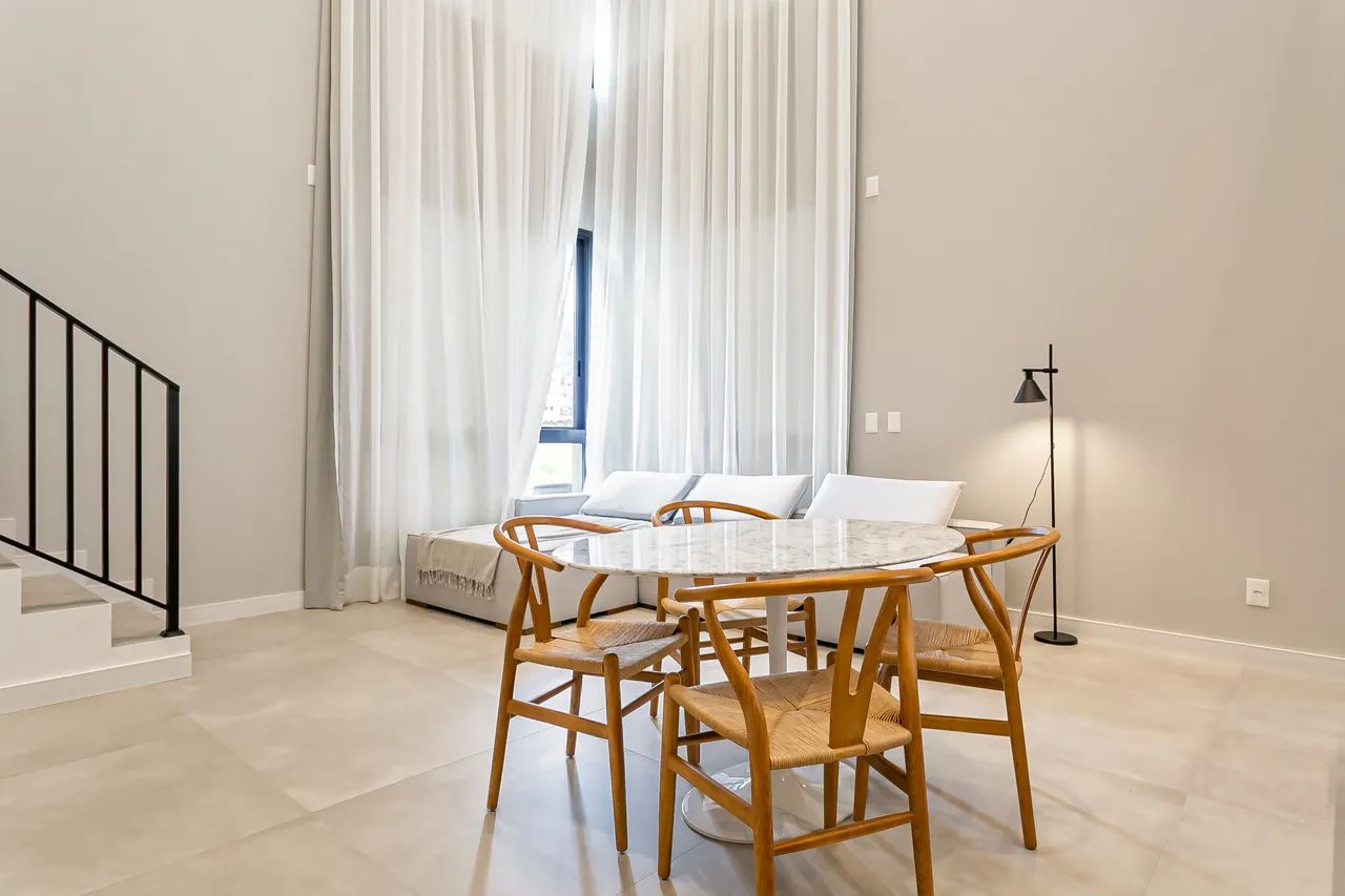 Apartamento mobiliado no bairro Saco Grande. - Foto 2