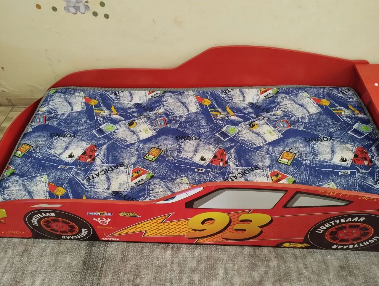 Cama Infantil com Colchão.
