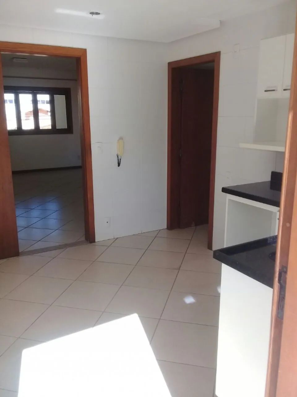 Alugo apartamento de 2 quartos  em Jardim Camburi - Foto 5