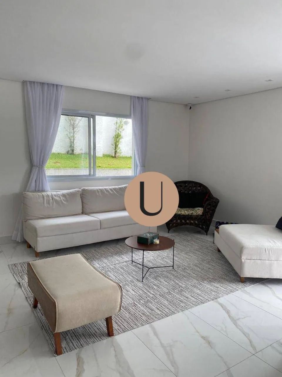 Casa com 3 suítes e piscina em Aldeia da Serra! - Foto 2