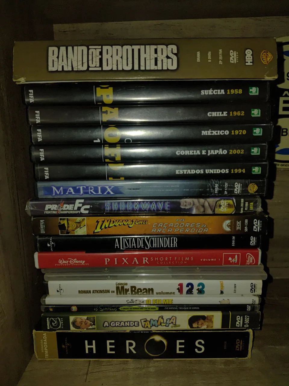 Coleção de DVDs, avulsos e boxs variados - Foto 2