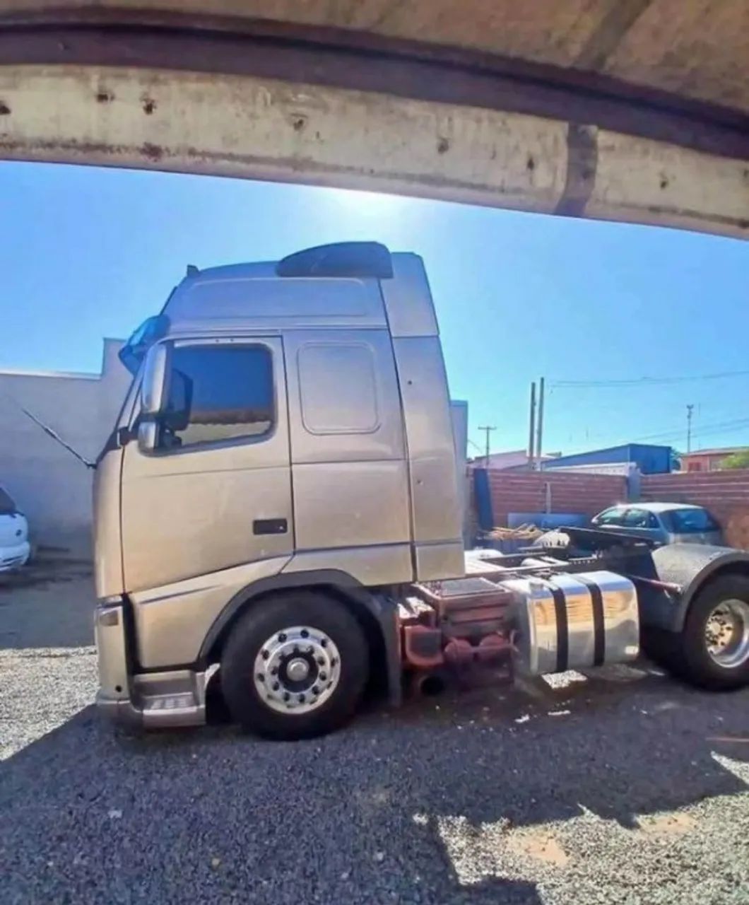 Volvo fh 440 4x2 ano 2011 - Foto 3