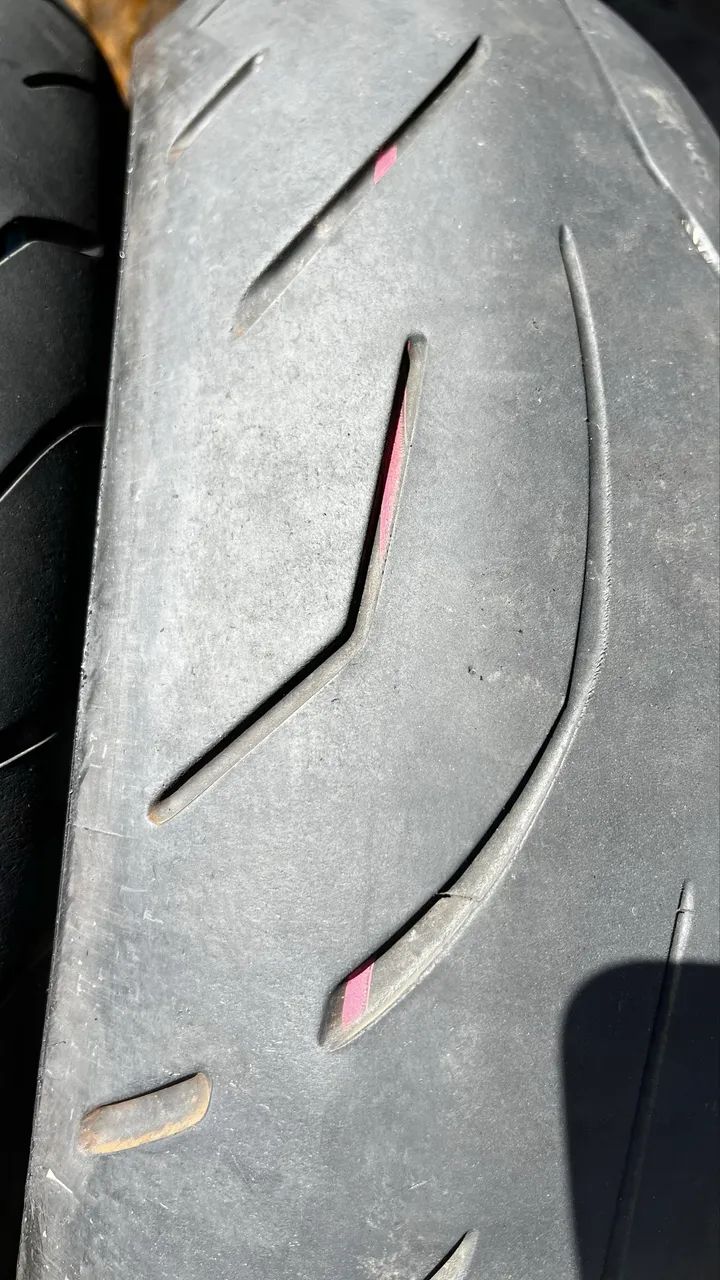 180/55-17 Bridgestone  - Foto 2