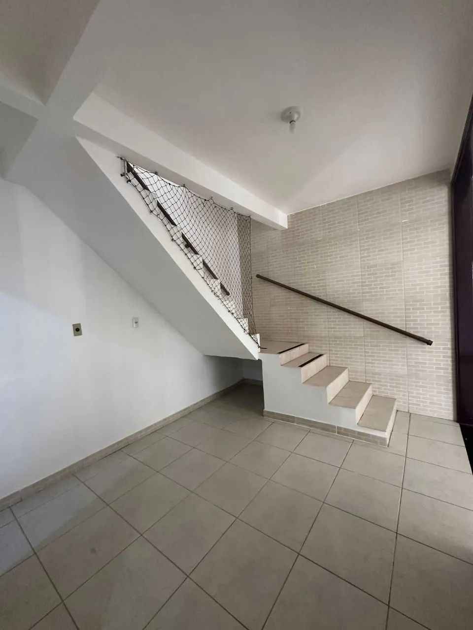 CASA NA ATALAIA - RUA PÚBLICA [57893]
