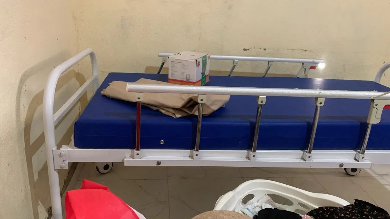 VENDO CAMA HOSPITALAR NOVA - Foto 3
