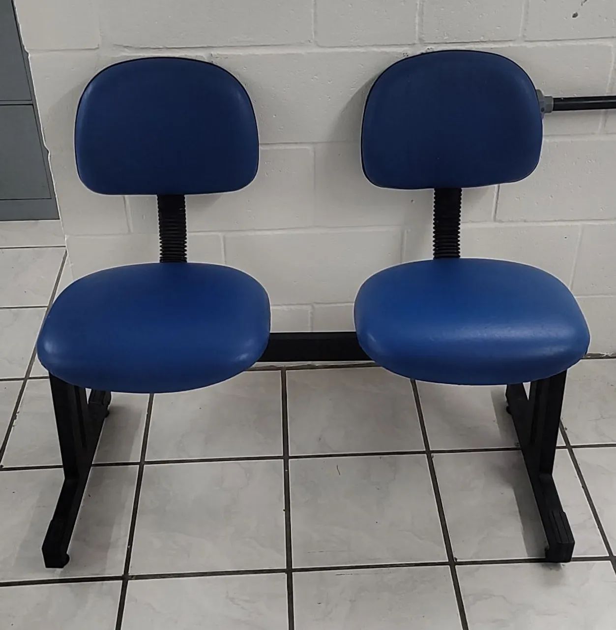 Cadeira dupla para escritório/recepção 