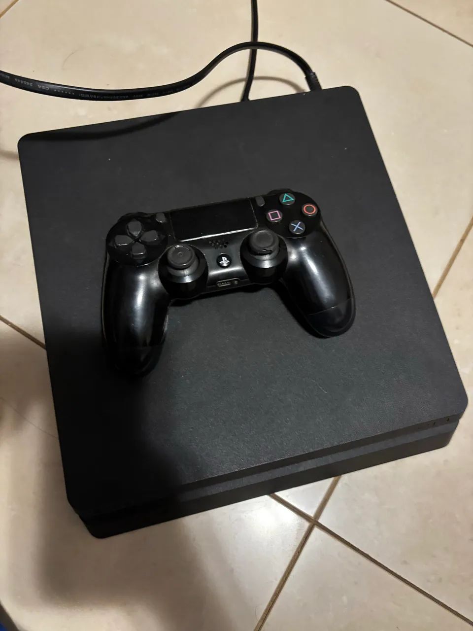 Vendo ps4 slim 1tb - Foto 3