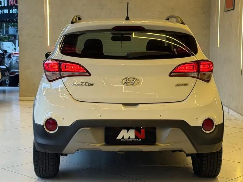 Hyundai HB20X Diamond 1.6 Flex 16V Aut., foto 8 de 13