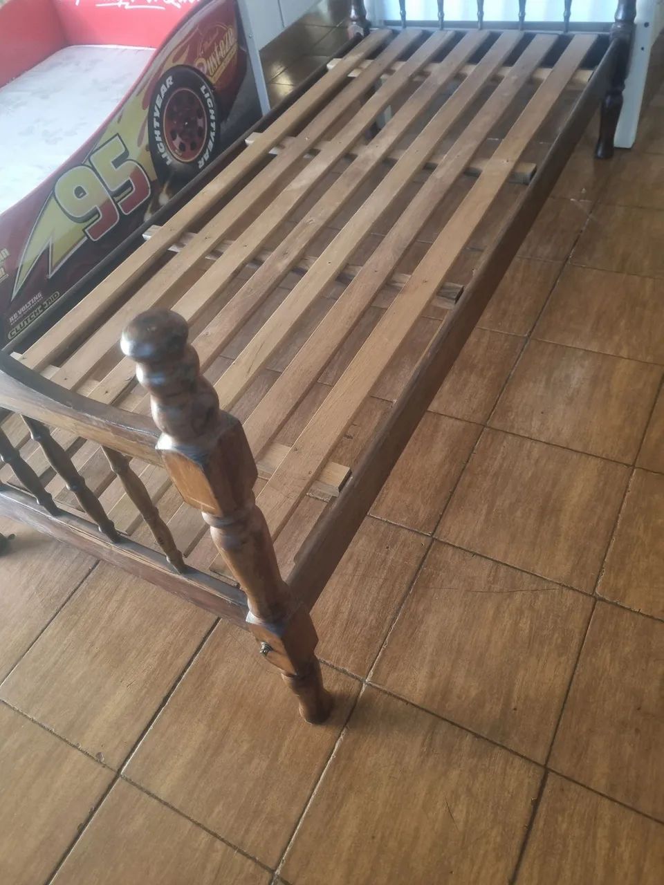 Cama de solteiro de madeira  - Foto 2