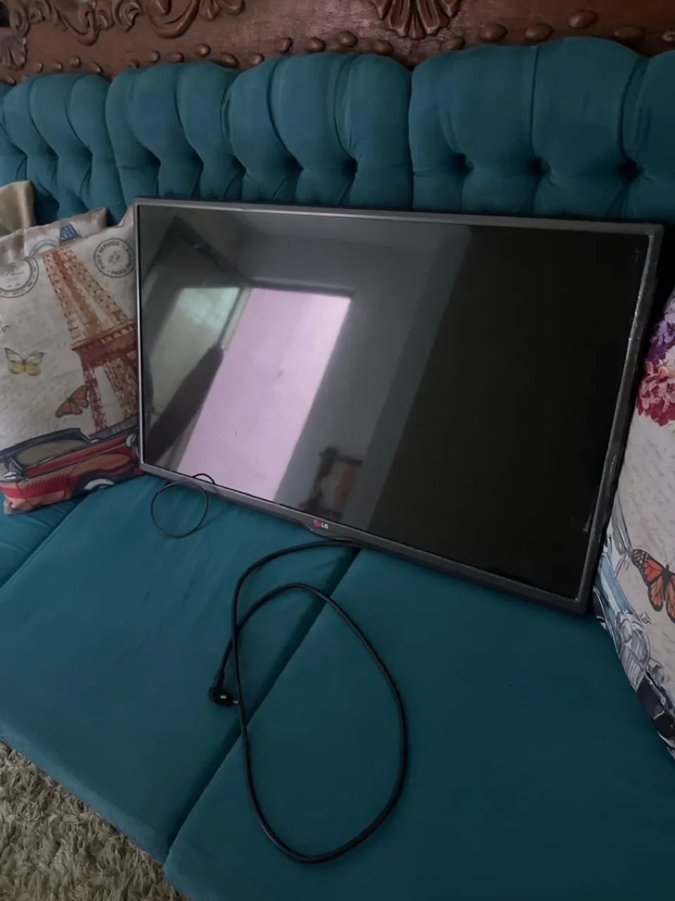 Vende se tv 