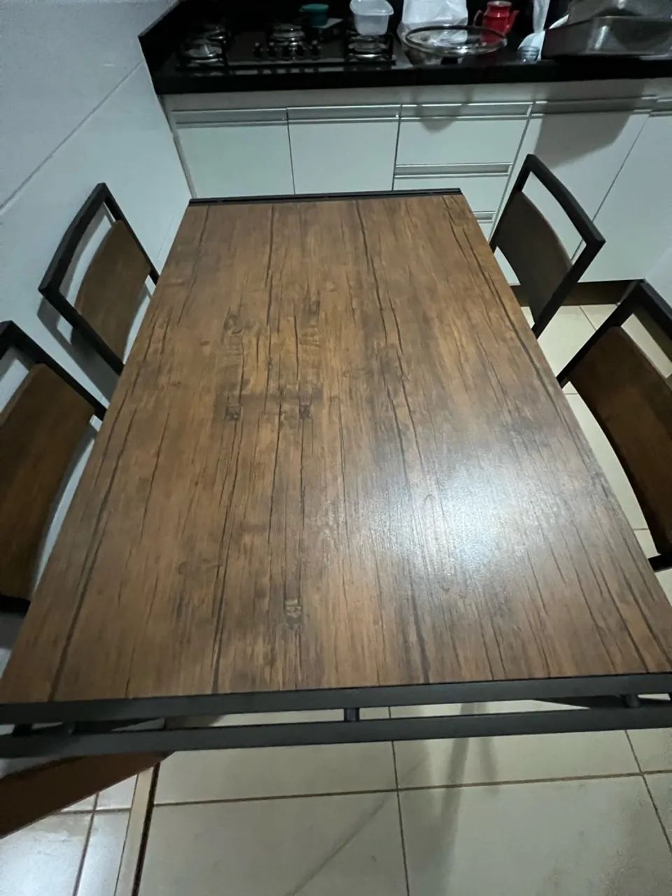 Mesa com 4 cadeiras nova - Foto 3