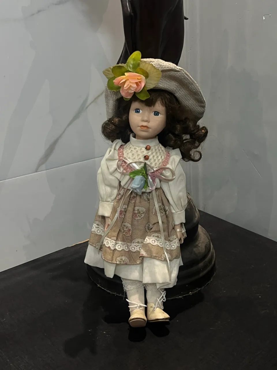 boneca porcelana 