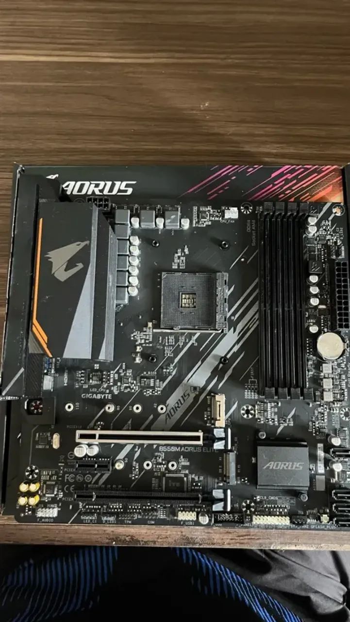 Placa mae B550 Aorus Elite