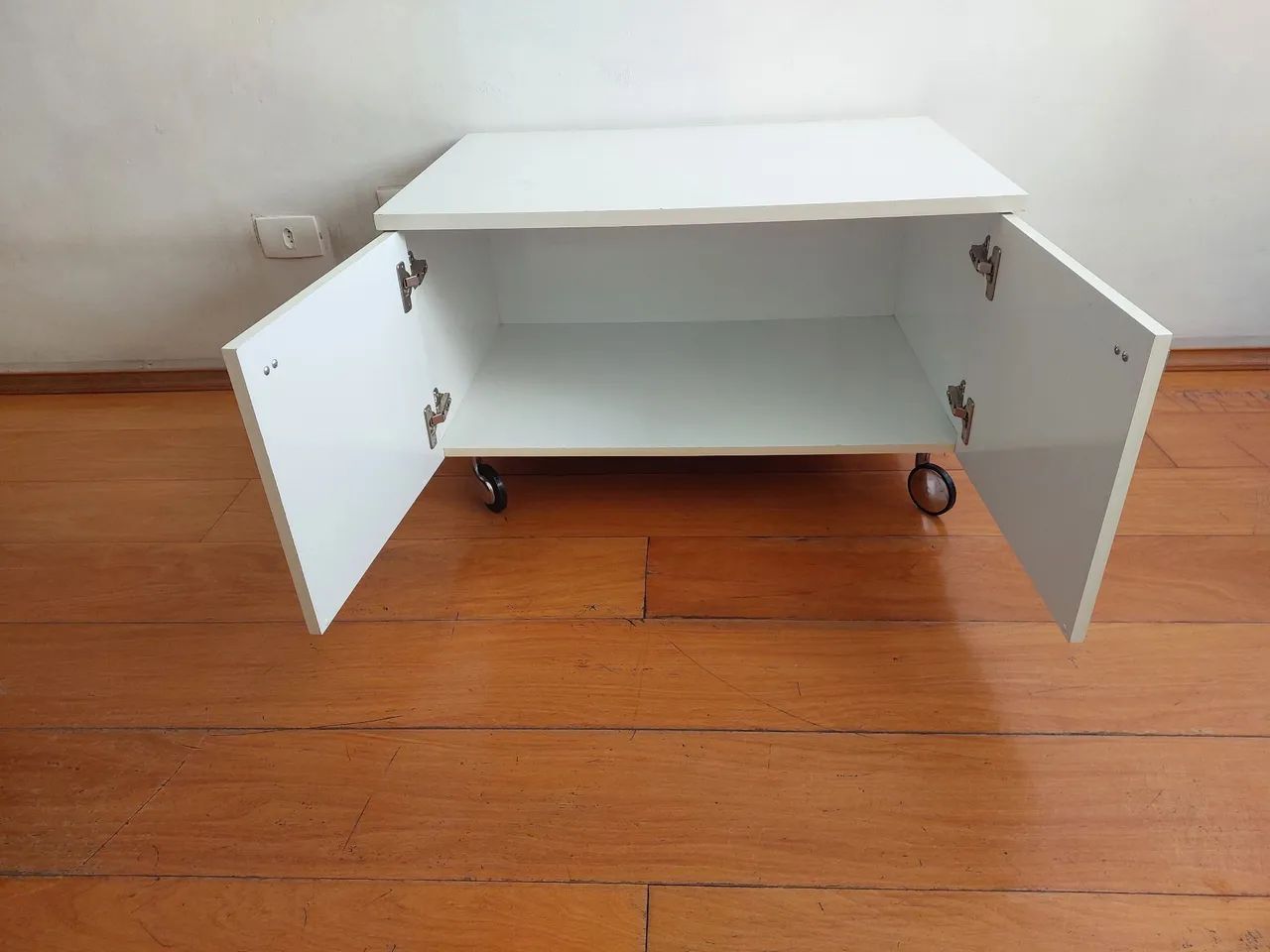 Armário Baixo Branco com  / Módulo/Móveis Multiuso