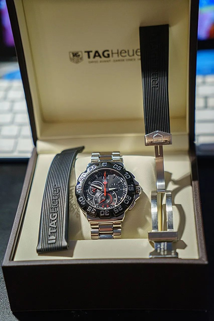 Relógio TAG Heuer CAH1015.BA0855 Formula 1 F1 Grande Date Chronograph 