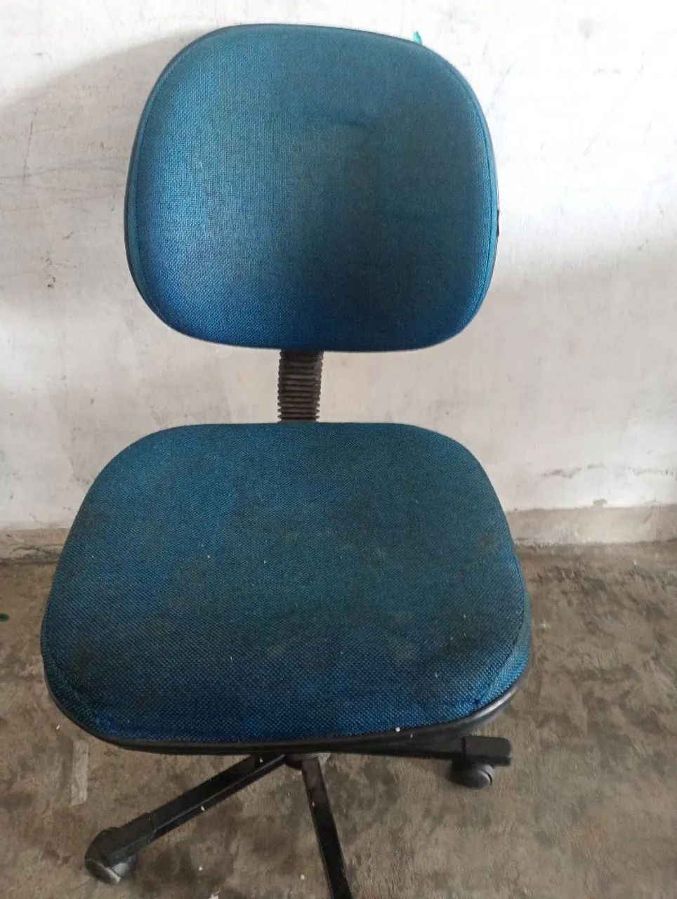 Cadeira giratória com rodinhas
