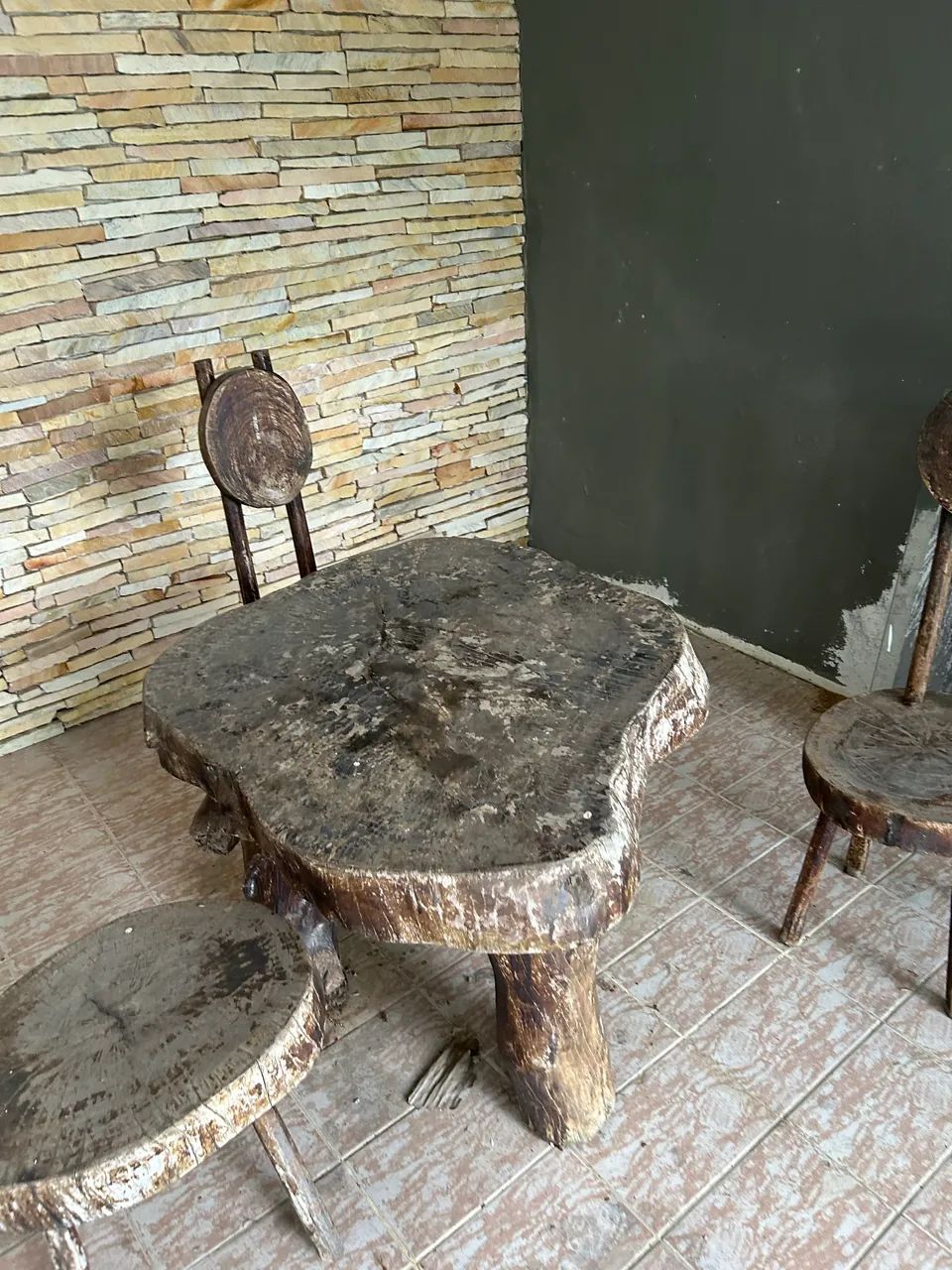 Mesa Rústica de Madeira Maciça - Foto 2