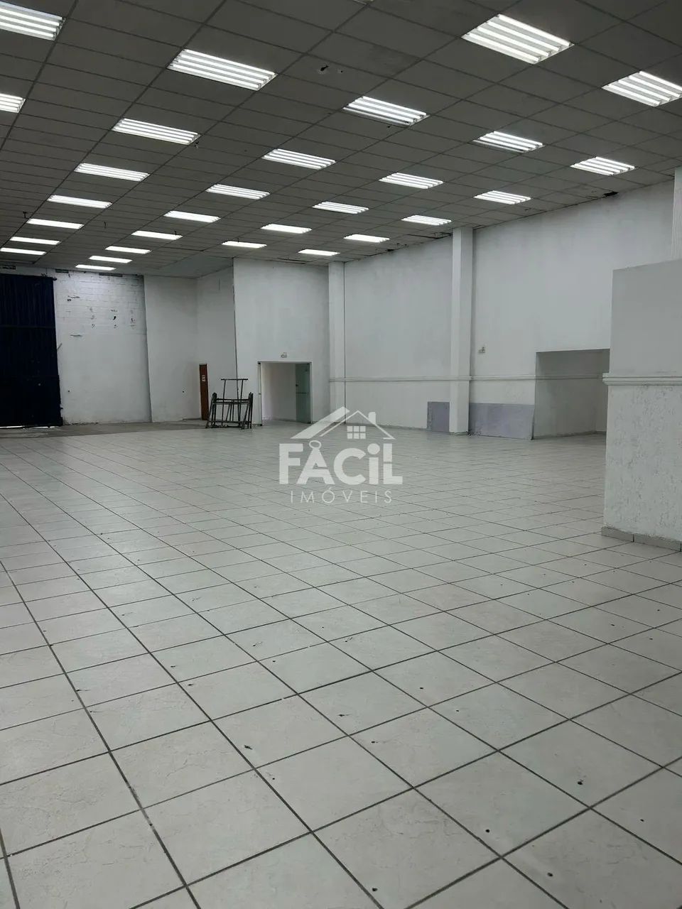 Galpão para Locação em Andorinhas, Vitória - 920m² - Foto 3