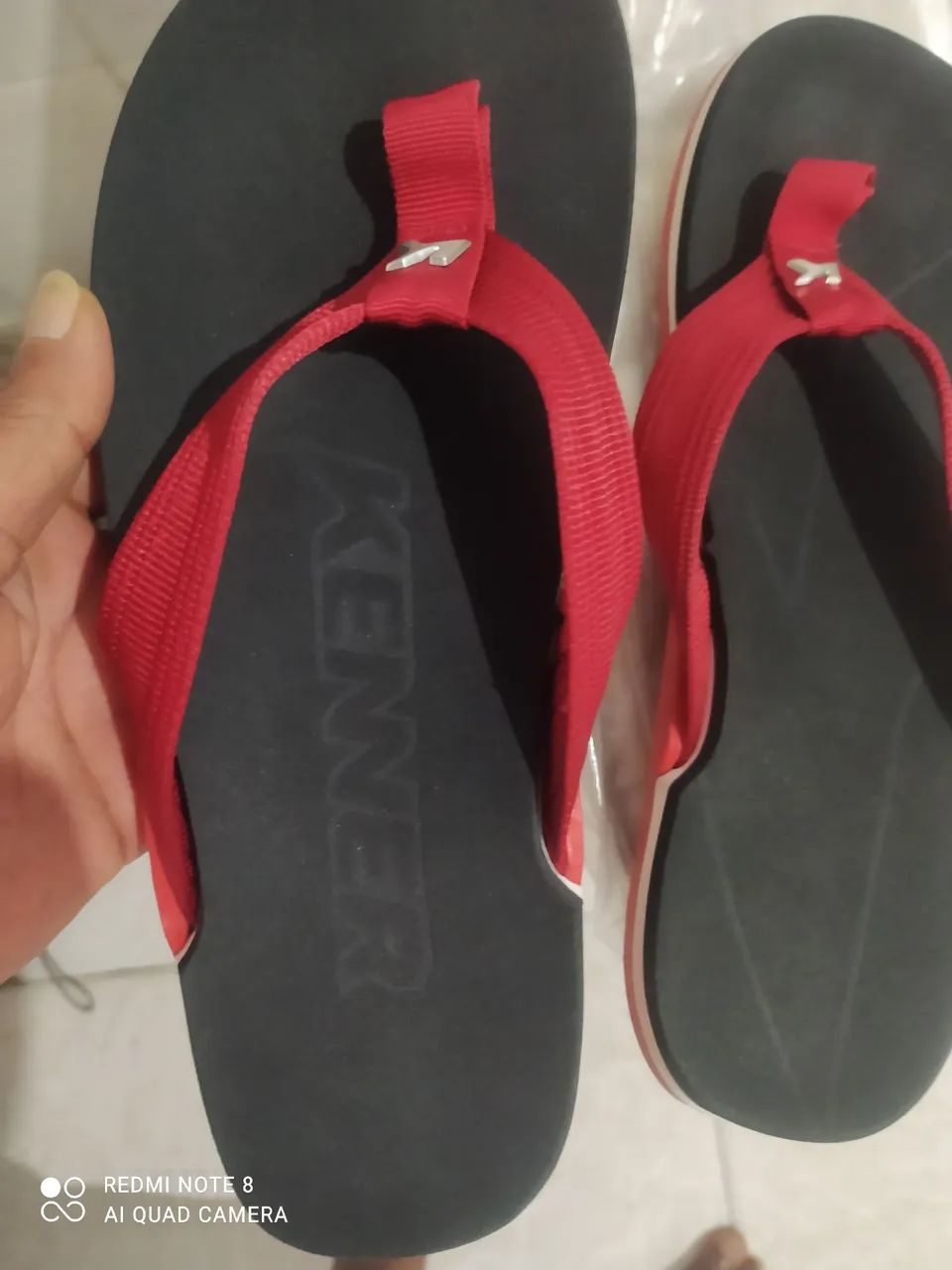 uma chinelo Kenner original número 41 42 preço 150 reais 