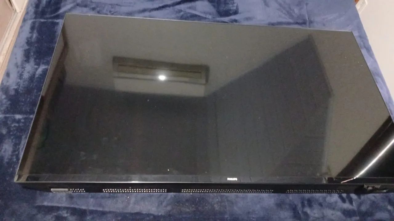 Vendo tres tvs sem funcionar para tirar peças  - Foto 3