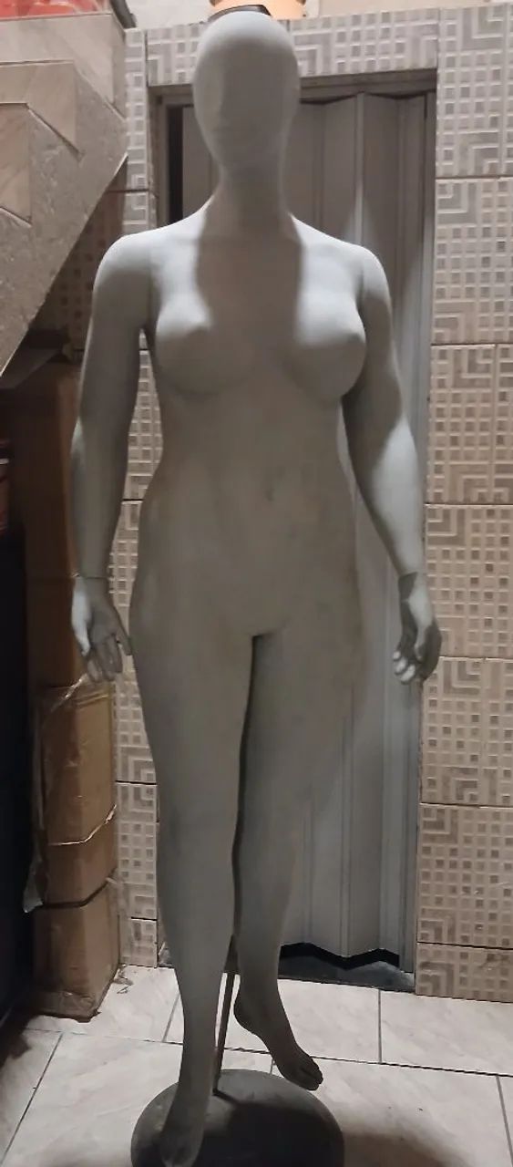 Manequim plus size - Foto 2