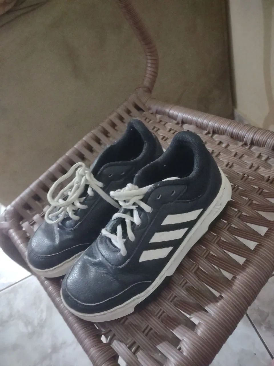 Tênis Adidas infantil ORIGINAL NUMERO 32 - Foto 3