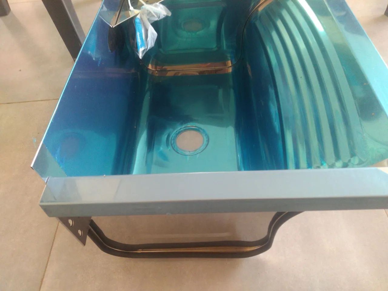 Vendo dois tanques para lavar roupas 