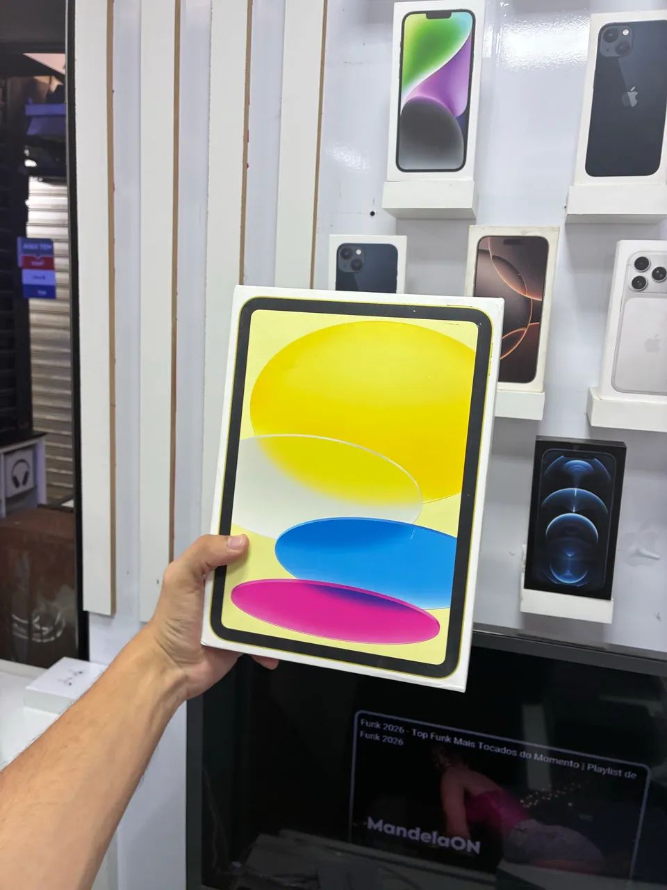 iPad 11 - 128GB ( AMARELO )  - Foto 2