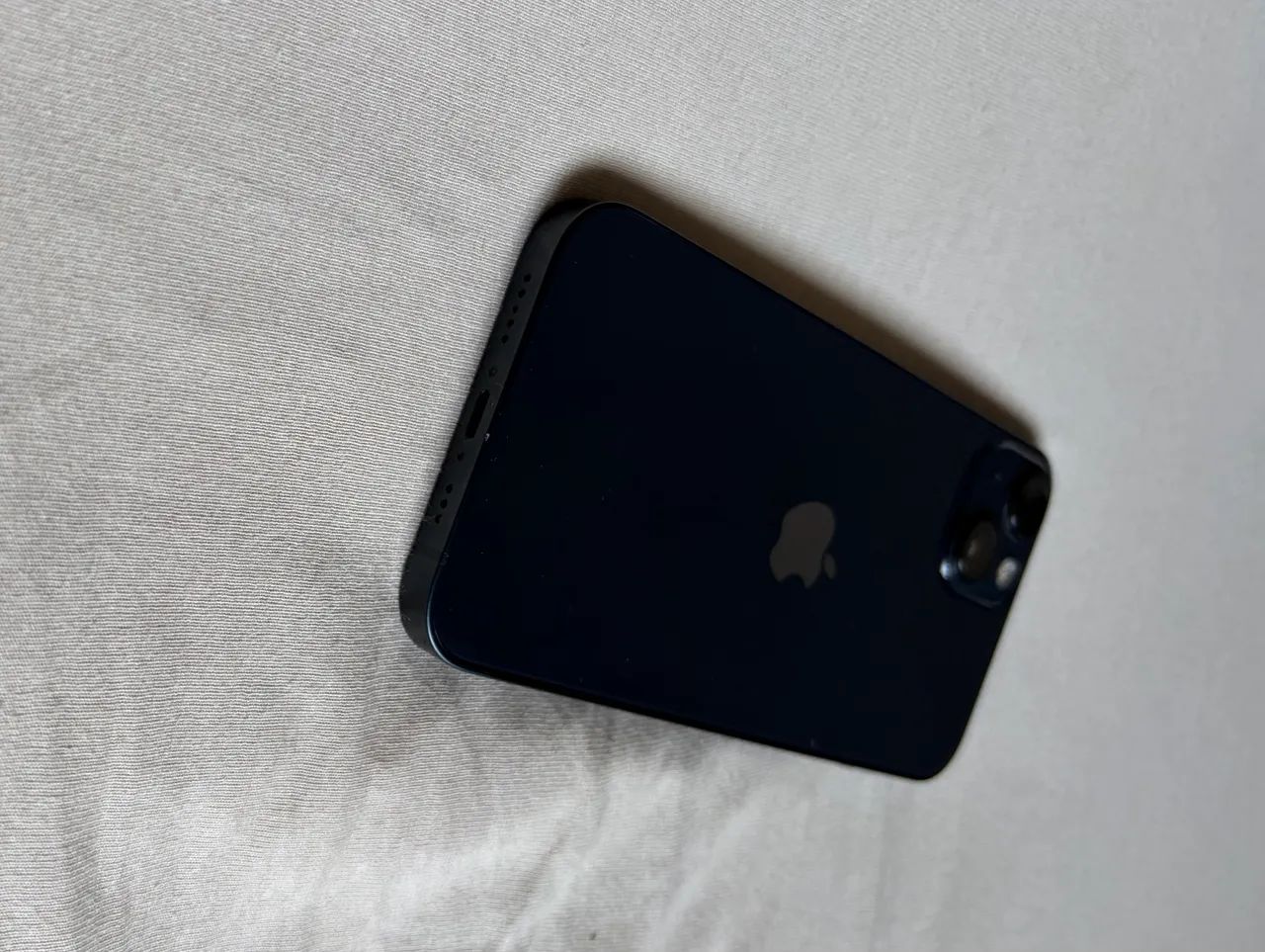 iPhone 13 128gb com cabo e fone originais - Foto 5