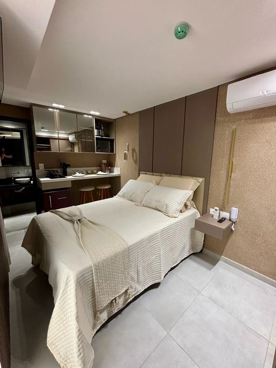 FLAT NO JARDIM OCEANIA