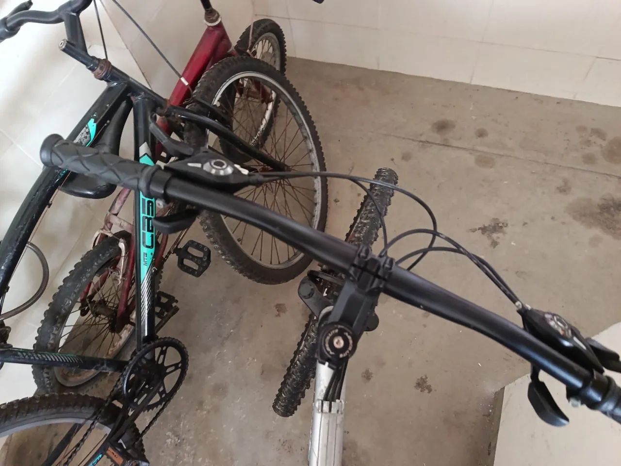 Bicicleta aro26 Caloi - Foto 4