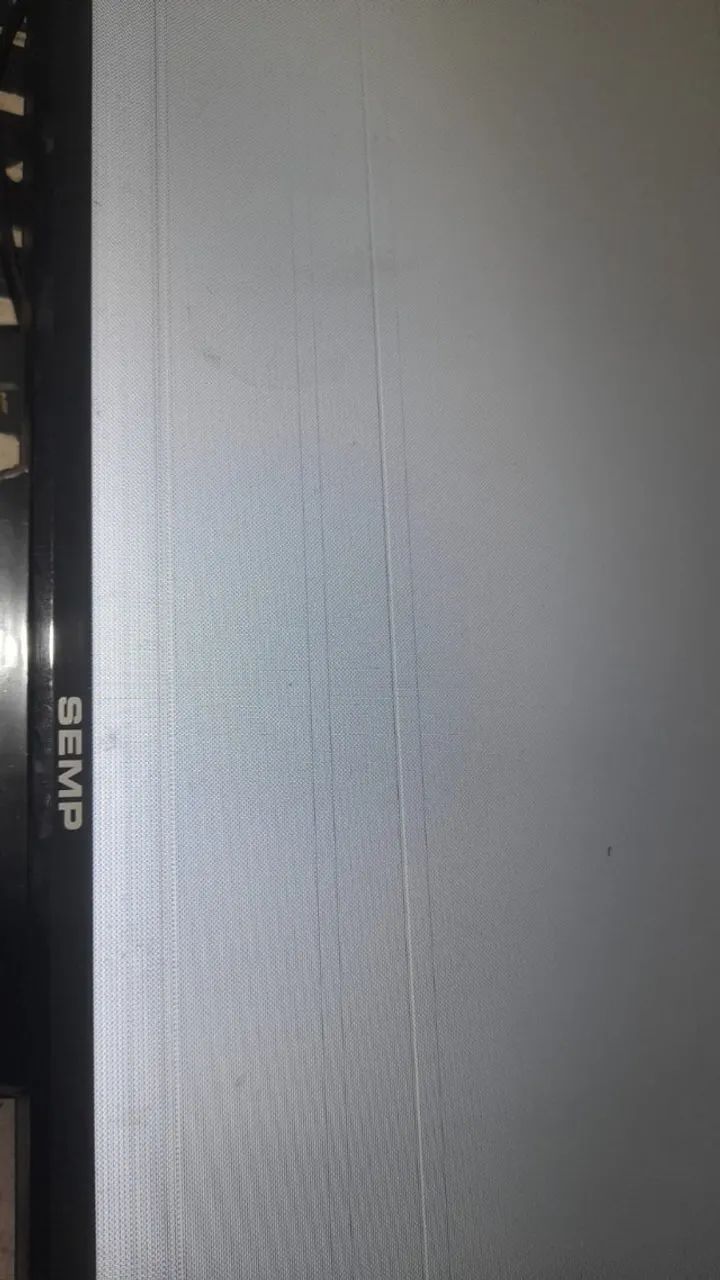 tv semp 50 polegadas com a tela quebrada - Foto 3
