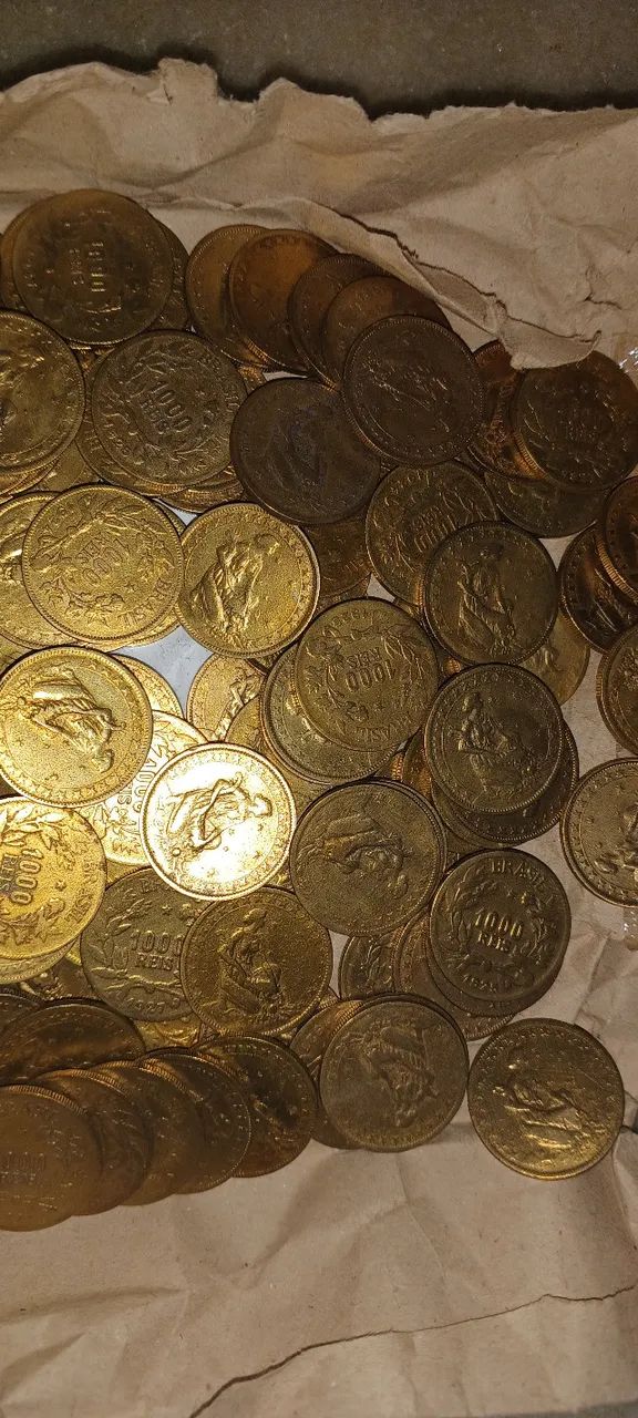 LOTE DE CÉDULAS ANTIGAS NOVAS E USADAS  E MOEDAS GRANDE QUANTIDADE LEIA... - Foto 4
