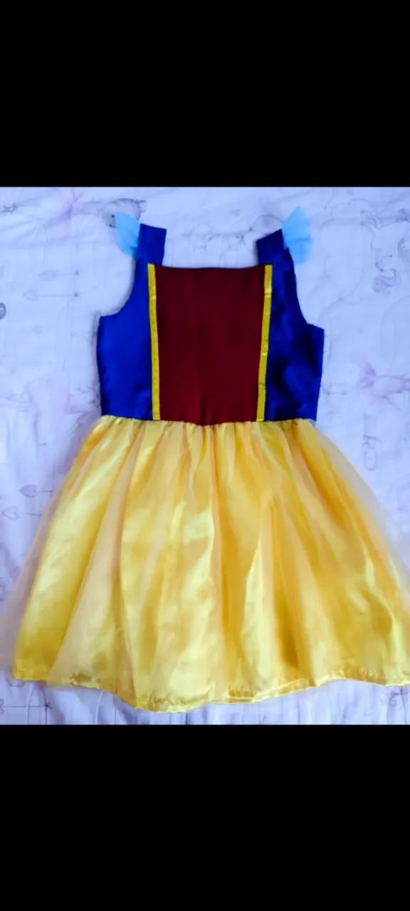 Vestido/fantasia Branca de Neve. Veste 6 anos