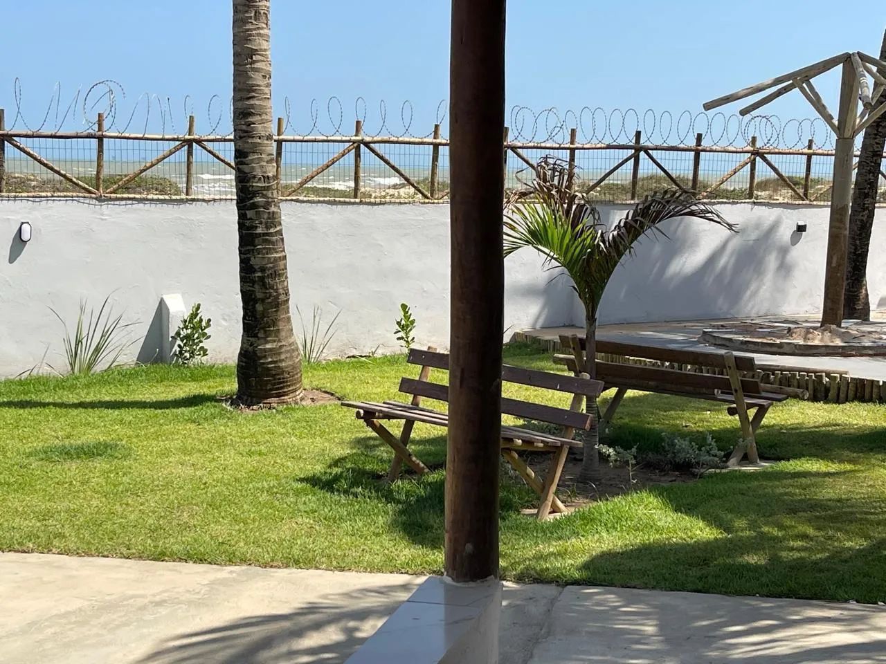 Aluga-se casa de praia 
