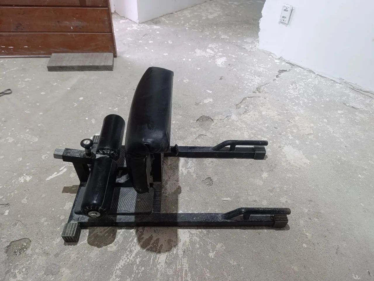 Equipamento para agachamento sissy  - Foto 2